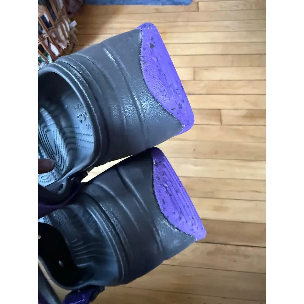 Crocs Classic Hiker Xscape Platform‎ Sandals in espresso and purple